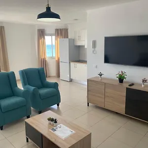 https://apartamentos-tao-laia.in-canary-islands.com