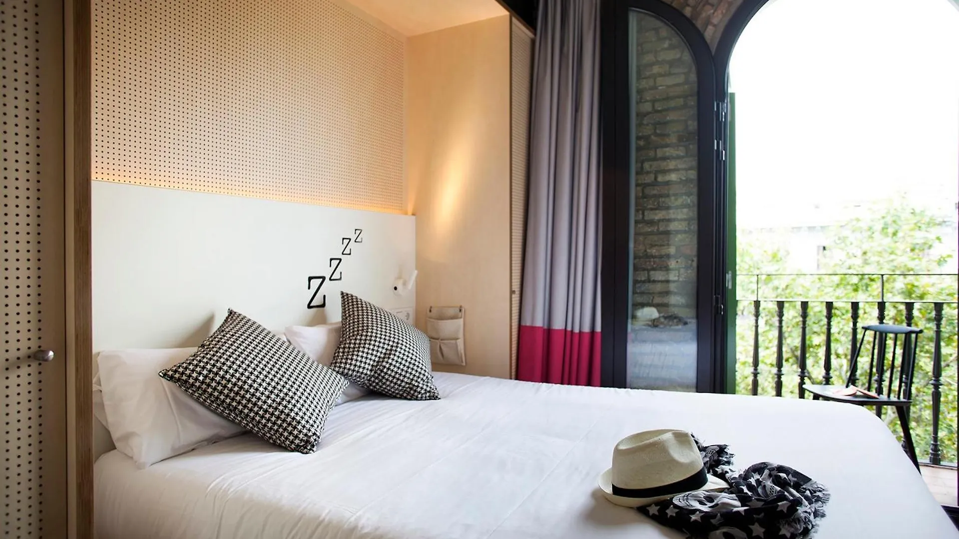 TOC Hostel Barcelona